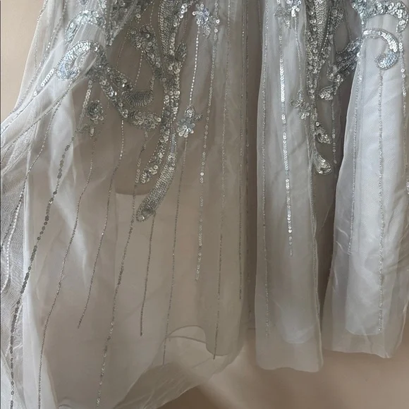 Aidan Mattox | Adrianna Papell Silver Beaded Short Sleeve Dress Size 6 - Picture 5 of 13